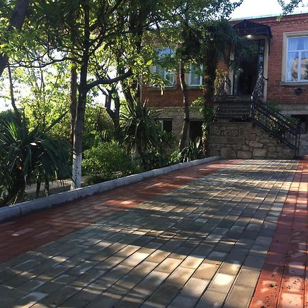 Guest House Hello Кутаиси Экстерьер фото