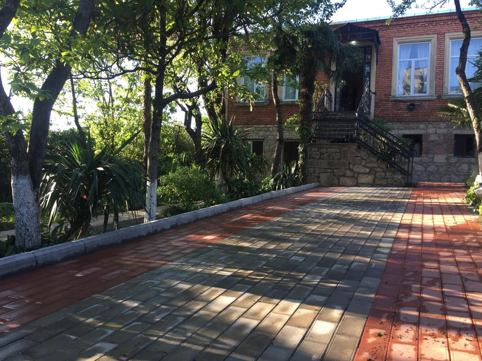 Guest House Hello Кутаиси Экстерьер фото