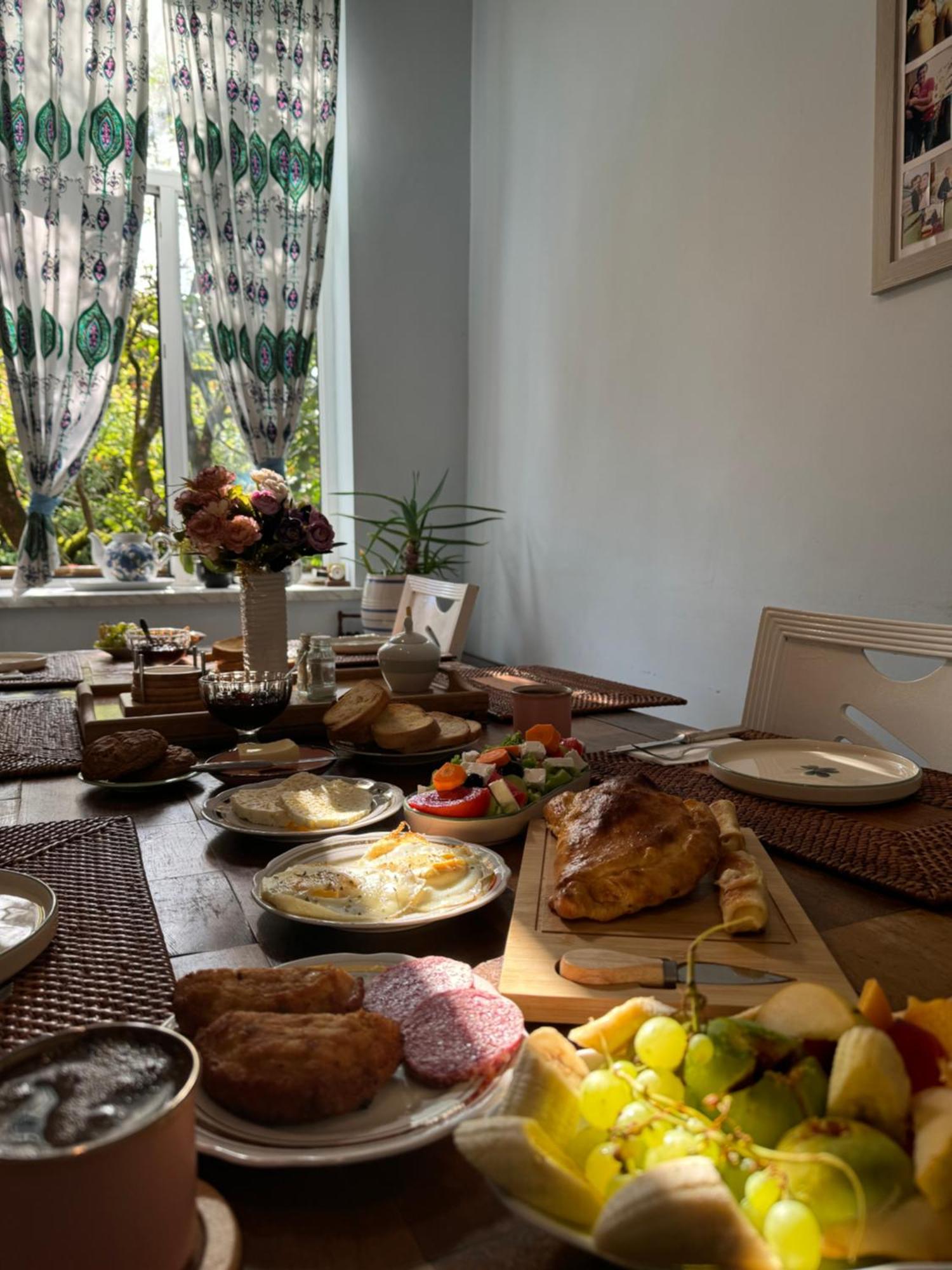Guest House Hello Кутаиси Экстерьер фото