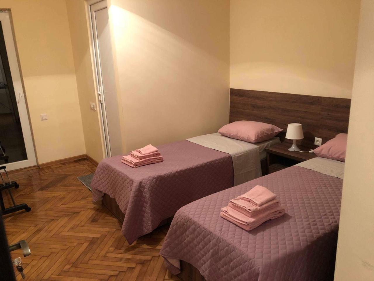 Guest House Hello Кутаиси Экстерьер фото