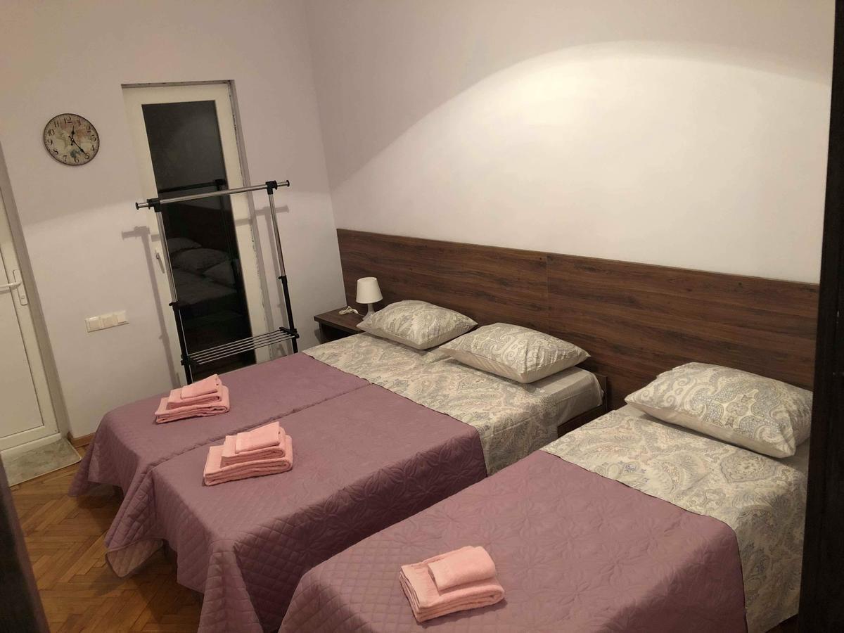 Guest House Hello Кутаиси Экстерьер фото