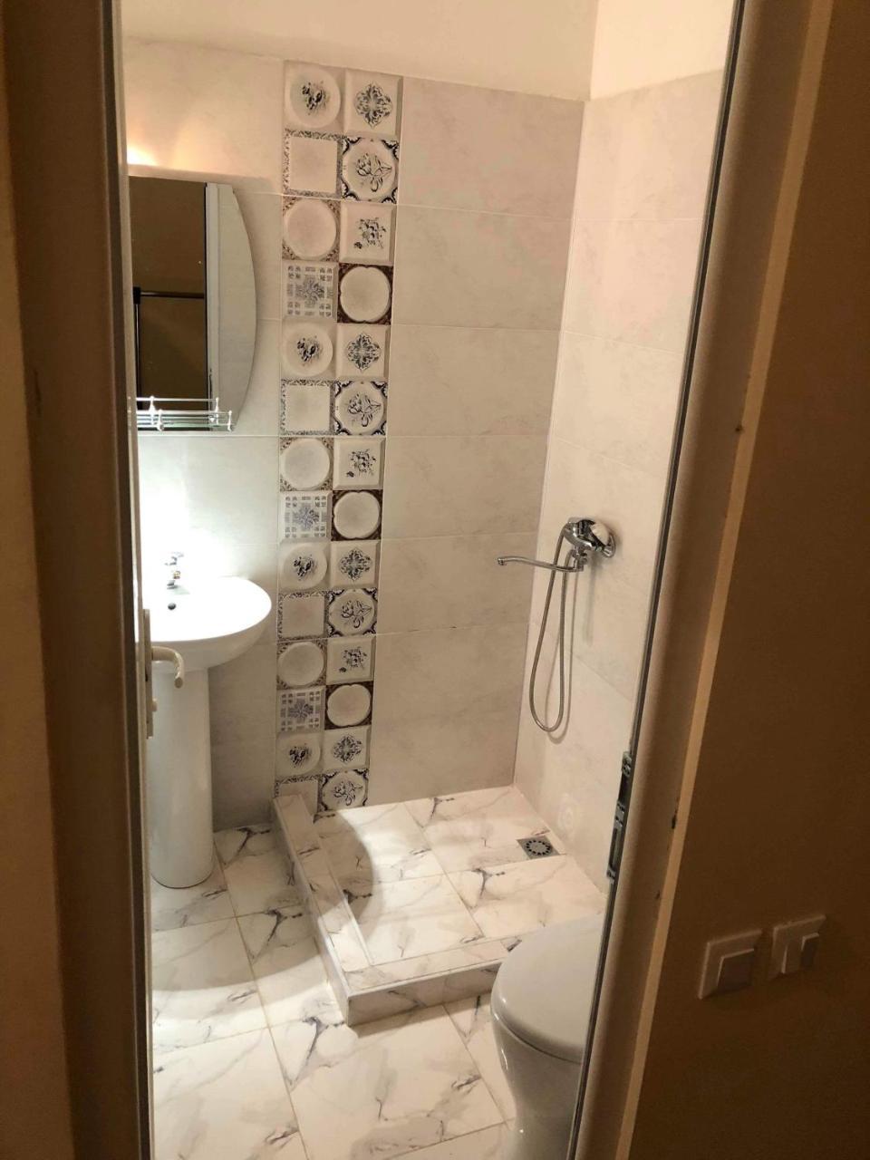 Guest House Hello Кутаиси Экстерьер фото