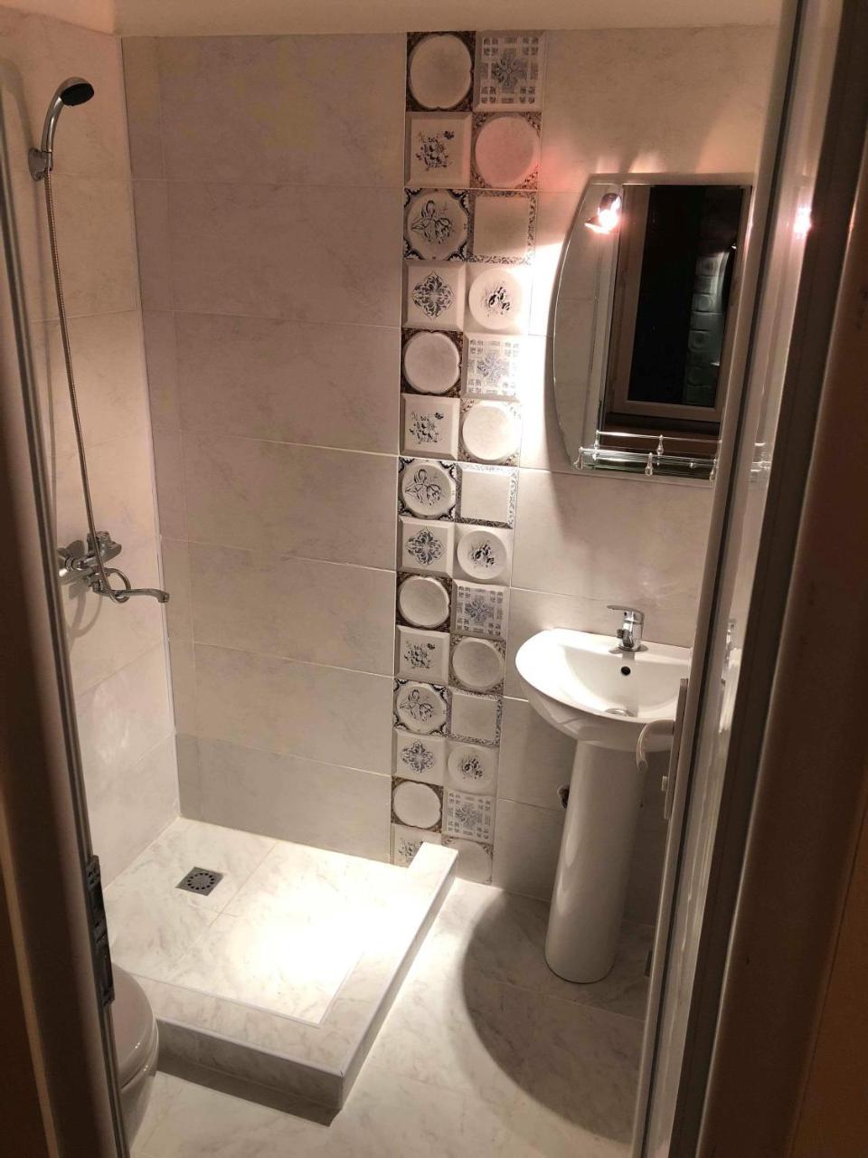 Guest House Hello Кутаиси Экстерьер фото