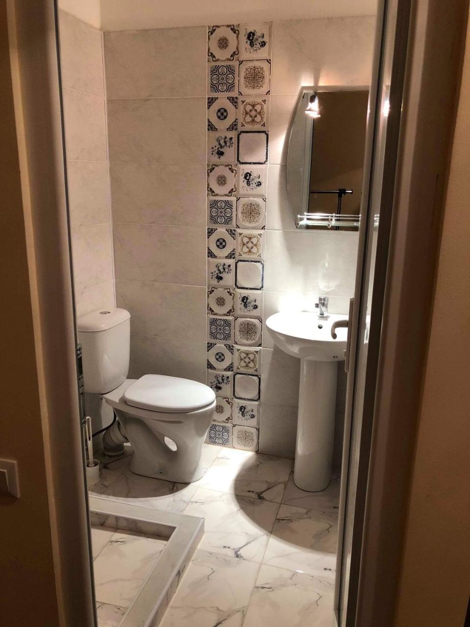 Guest House Hello Кутаиси Экстерьер фото