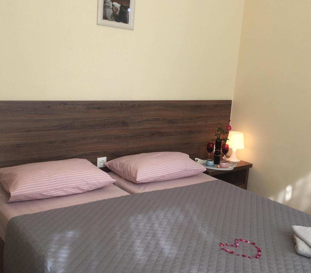 Guest House Hello Кутаиси Экстерьер фото