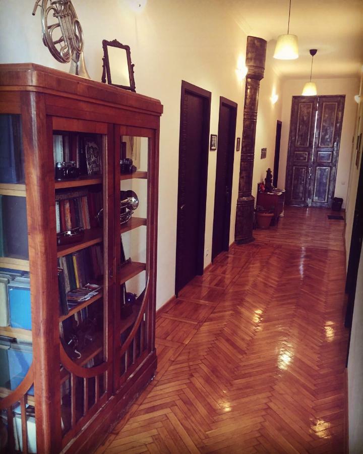 Guest House Hello Кутаиси Экстерьер фото